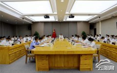 鞭策乡镇（义务落实、工做到位 